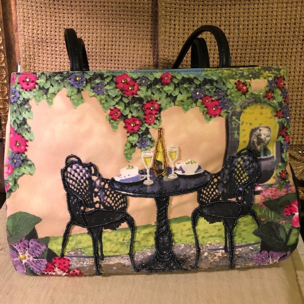 Wine & Garden handbag with beaded front.